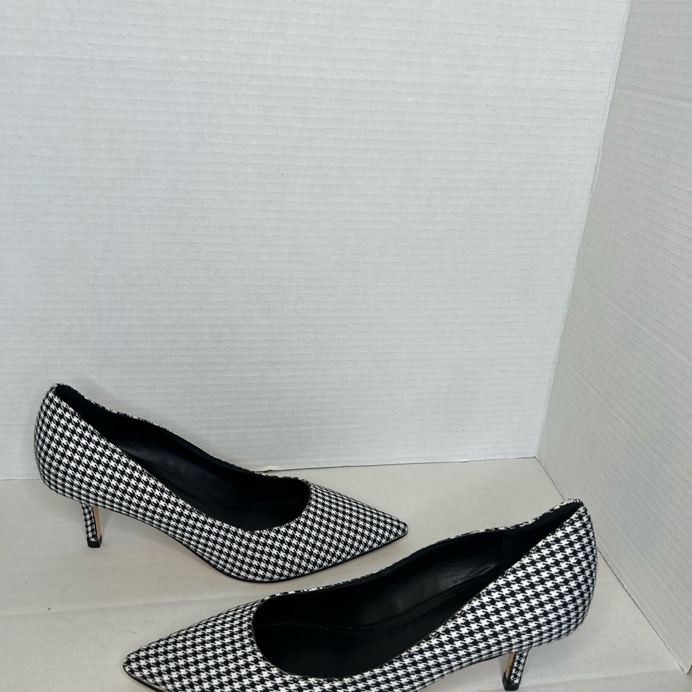 Marc Fisher Womens Size 7.5 M Alola Houndstooth Pump 2.5" heels Black & White. - Picture 4 of 8